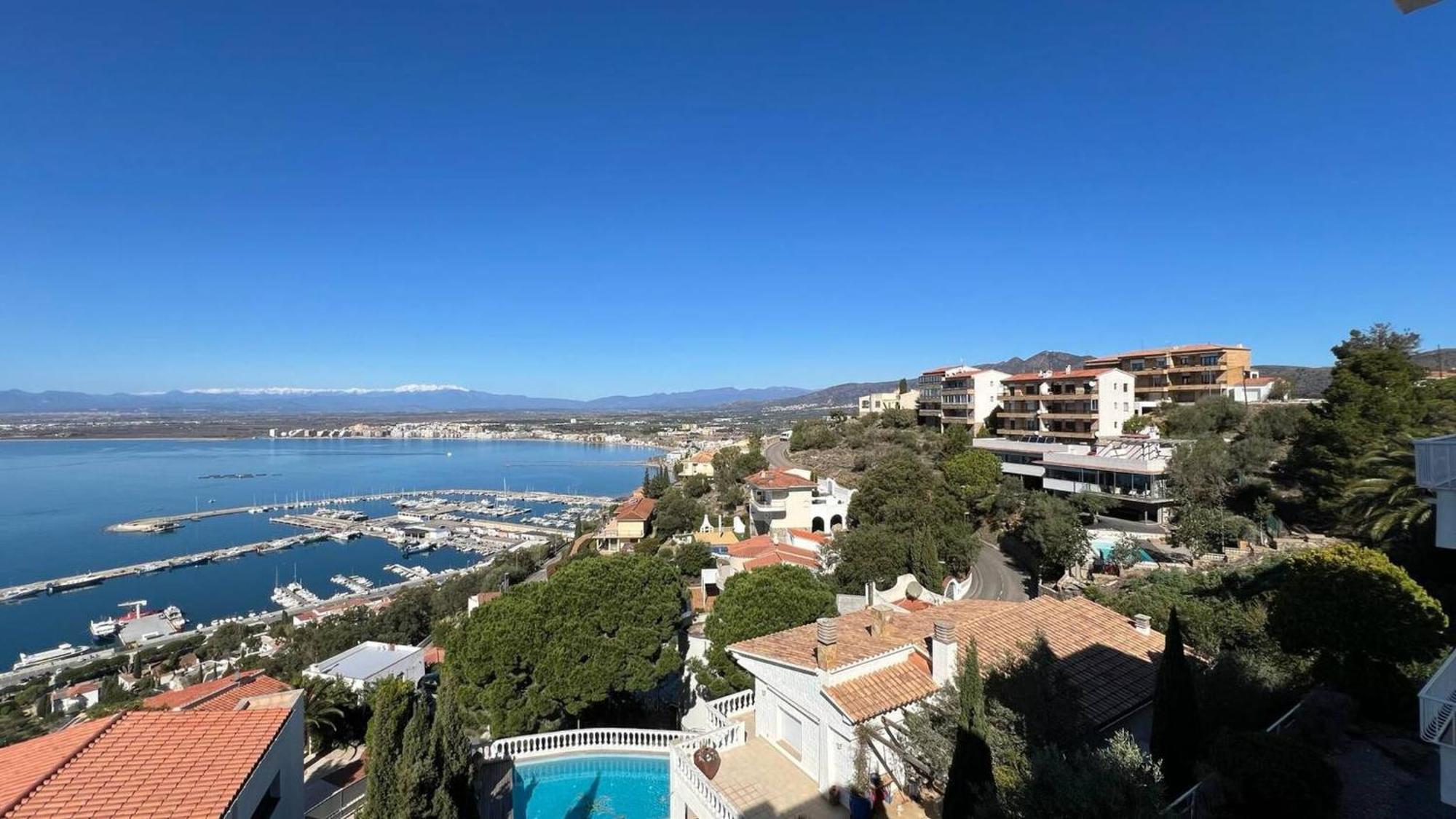 Precioso Piso Con Vistas Espectaculares Del Mar Av-50 Apartman Roses Kültér fotó